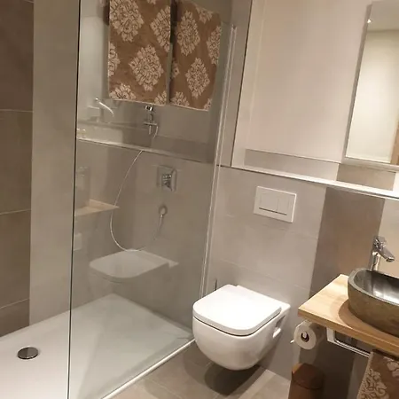 Värdshus Gaestehaus Lepple 3*